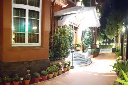 Colosseum Hotel